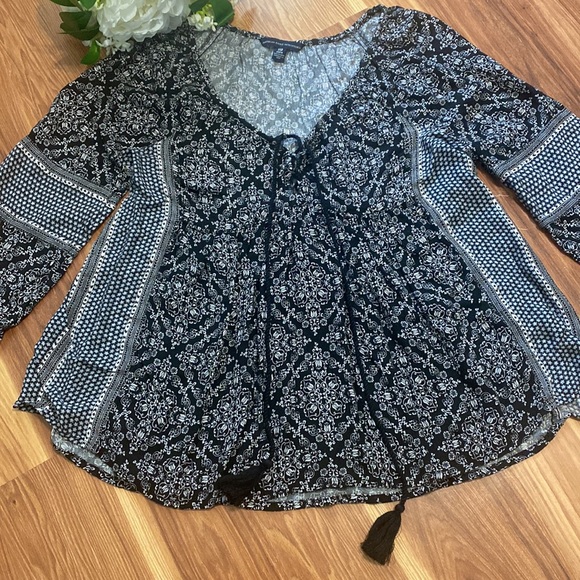American Eagle Long Sleeve Peasant Style Top - Picture 2 of 10